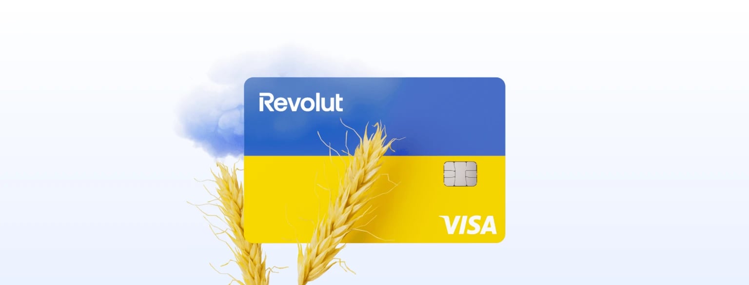 Carte Revolut "Clear Skies". Carte Revolut "Clear Skies".
