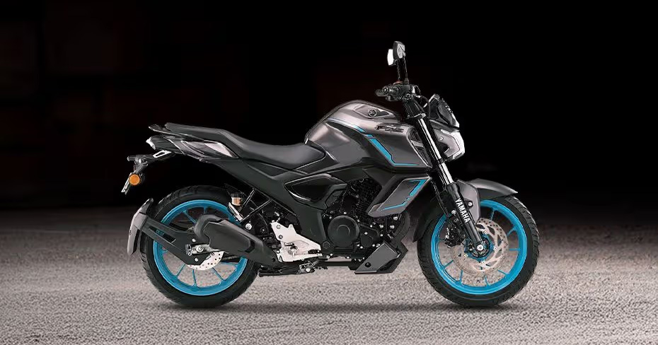Vue latérale droite de la moto Vue latérale droite de la moto