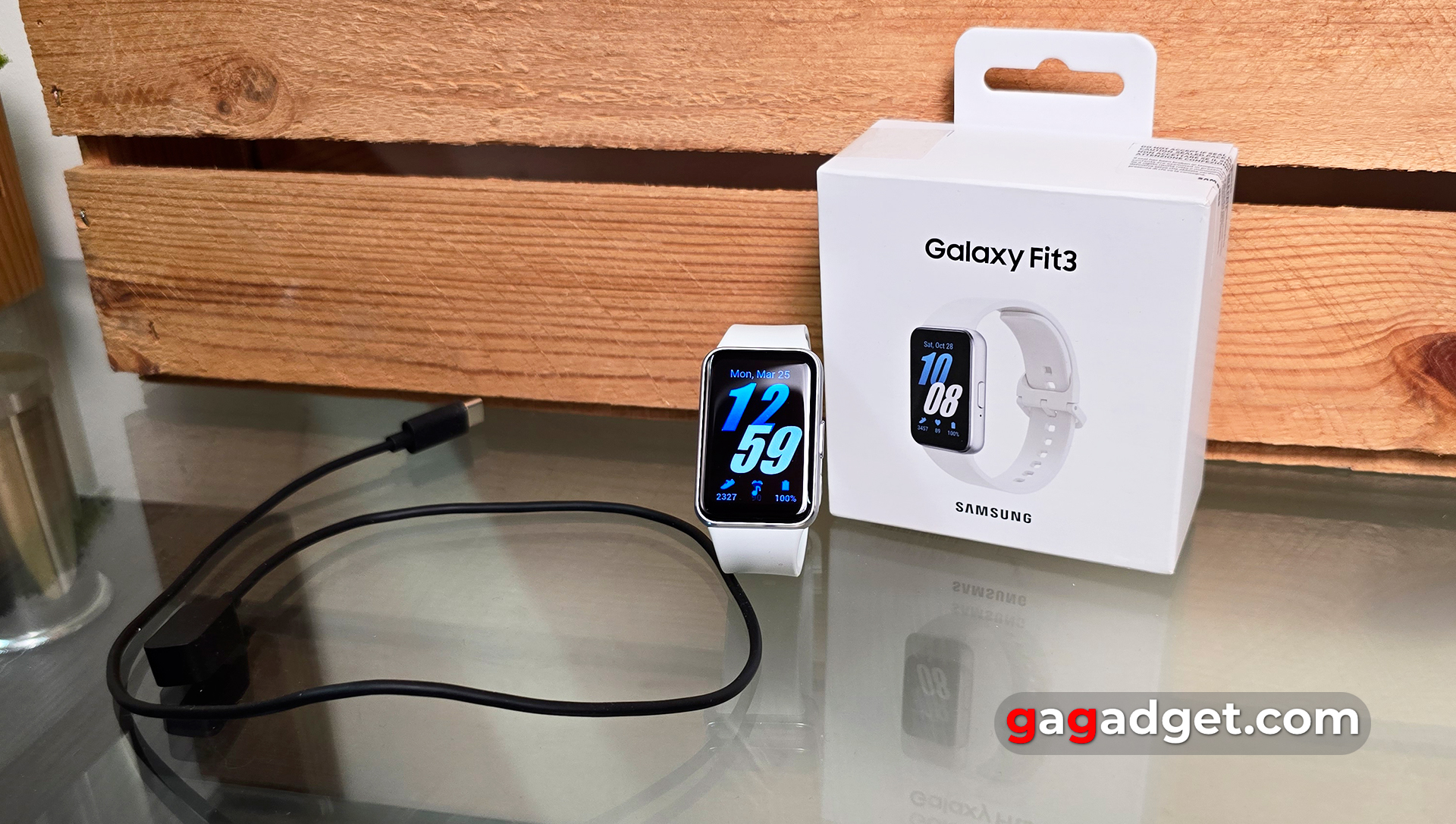 Огляд Samsung Galaxy Fit3 Огляд Samsung Galaxy Fit3