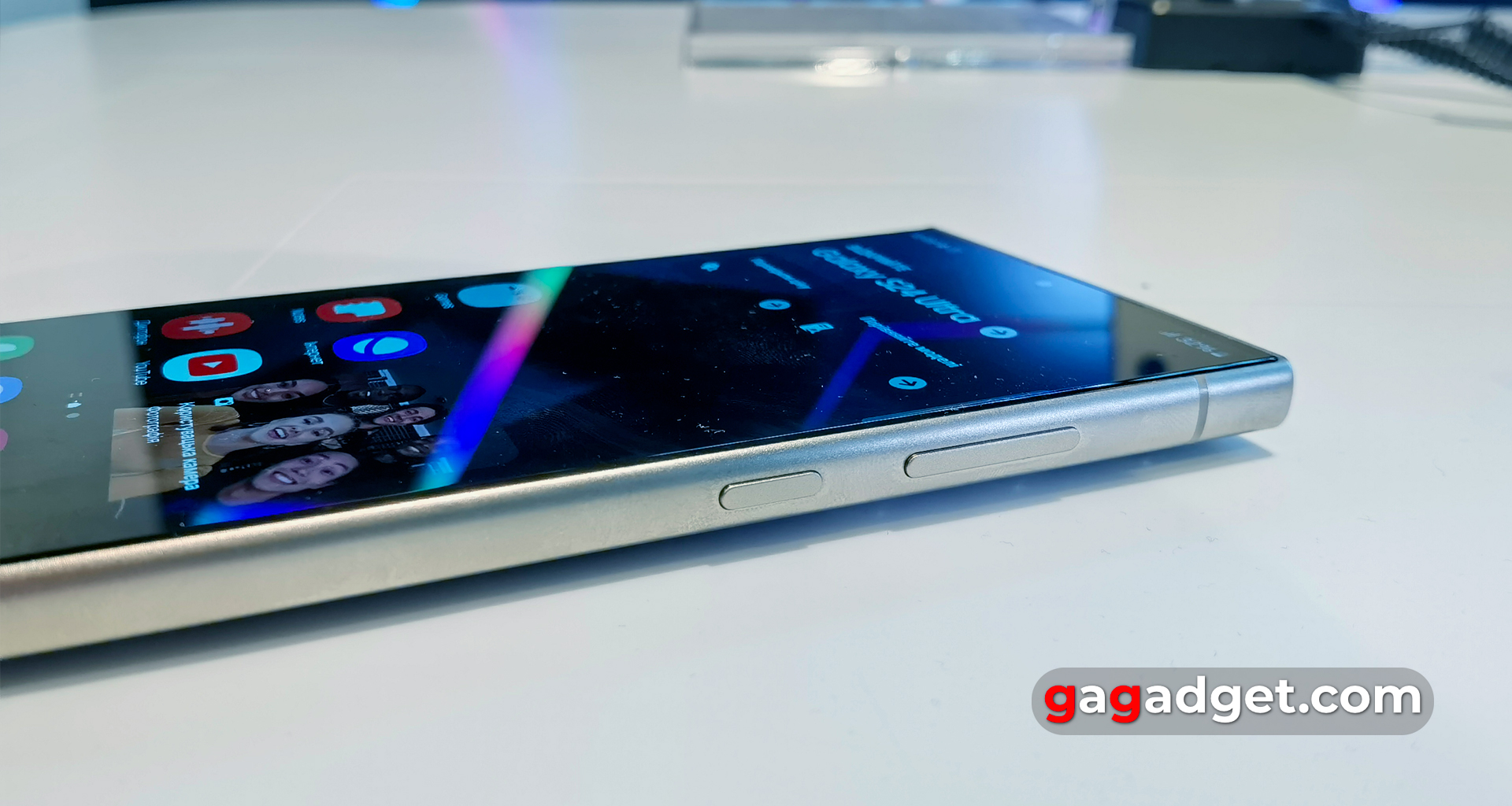 Перший погляд на флагманську лінійку Samsung Galaxy S24 Перший погляд на флагманську лінійку Samsung Galaxy S24