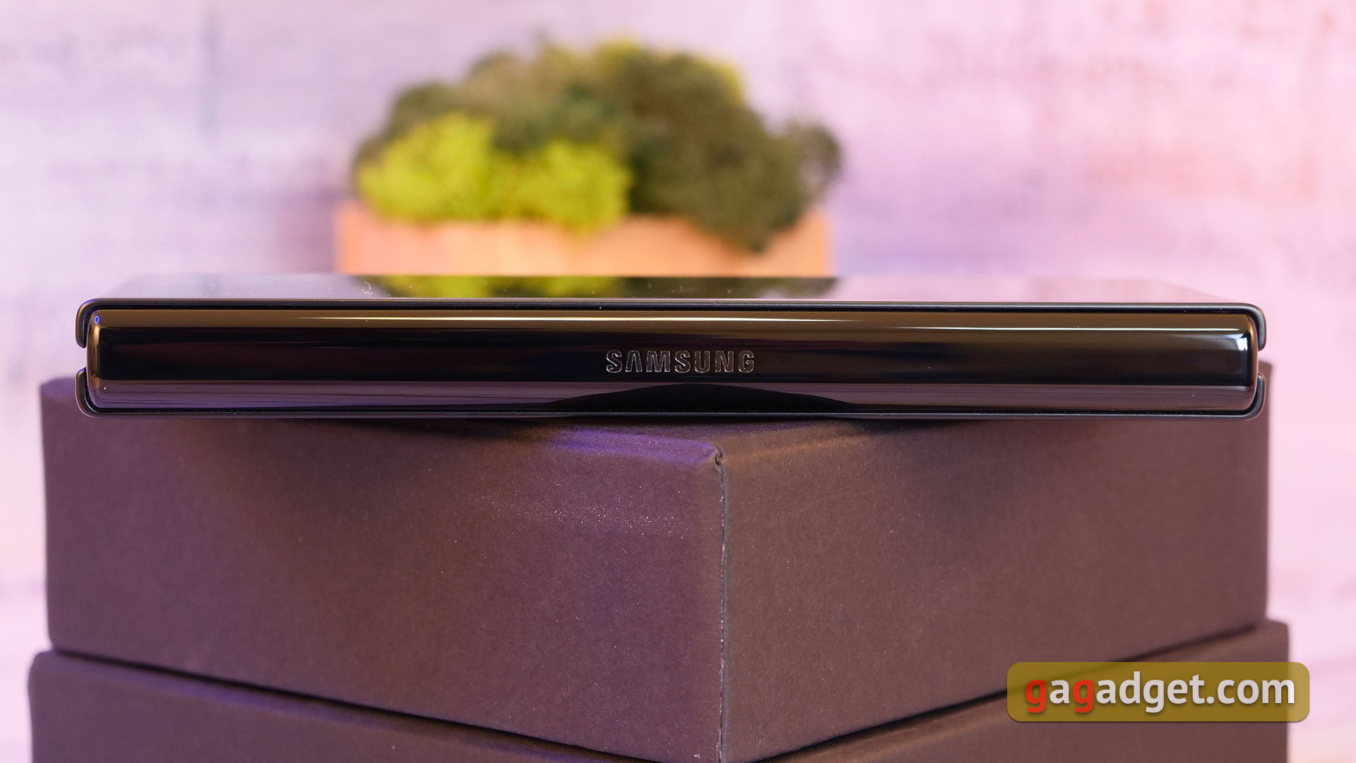Samsung Galaxy Z Fold3 : le smartphone pour ceux qui ont tout-16 Samsung Galaxy Z Fold3 : le smartphone pour ceux qui ont tout-16
