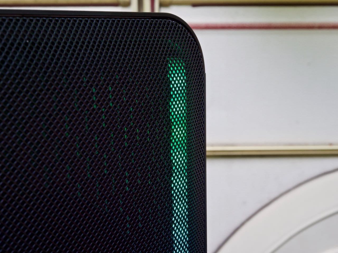 Roi de l'ambiance : Samsung Sound Tower MX-ST50B haut-parleur robuste avec batterie intégrée et rétroéclairage LED-6 Roi de l'ambiance : Samsung Sound Tower MX-ST50B haut-parleur robuste avec batterie intégrée et rétroéclairage LED-6