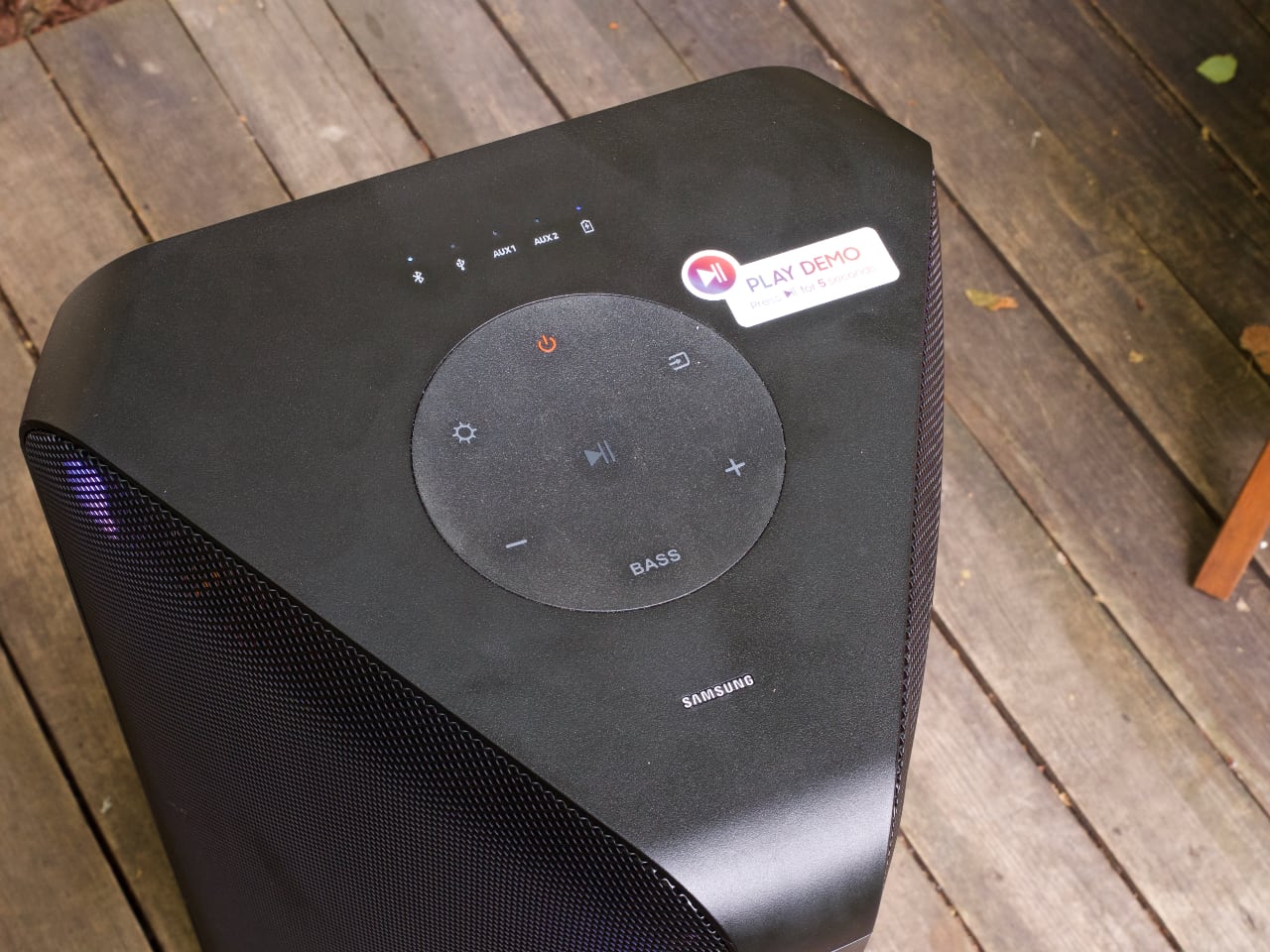 Roi de l'ambiance : Samsung Sound Tower MX-ST50B haut-parleur robuste avec batterie intégrée et rétroéclairage LED-18 Roi de l'ambiance : Samsung Sound Tower MX-ST50B haut-parleur robuste avec batterie intégrée et rétroéclairage LED-18