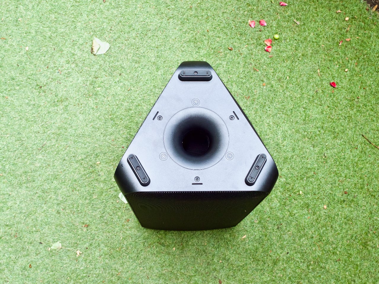 Roi de l'ambiance : Samsung Sound Tower MX-ST50B haut-parleur robuste avec batterie intégrée et rétroéclairage LED-30 Roi de l'ambiance : Samsung Sound Tower MX-ST50B haut-parleur robuste avec batterie intégrée et rétroéclairage LED-30