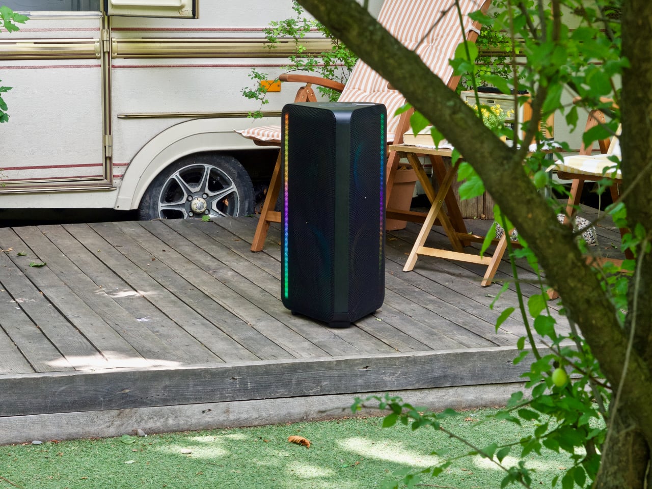 Roi de l'ambiance : Samsung Sound Tower MX-ST50B haut-parleur robuste avec batterie intégrée et rétroéclairage LED-22 Roi de l'ambiance : Samsung Sound Tower MX-ST50B haut-parleur robuste avec batterie intégrée et rétroéclairage LED-22