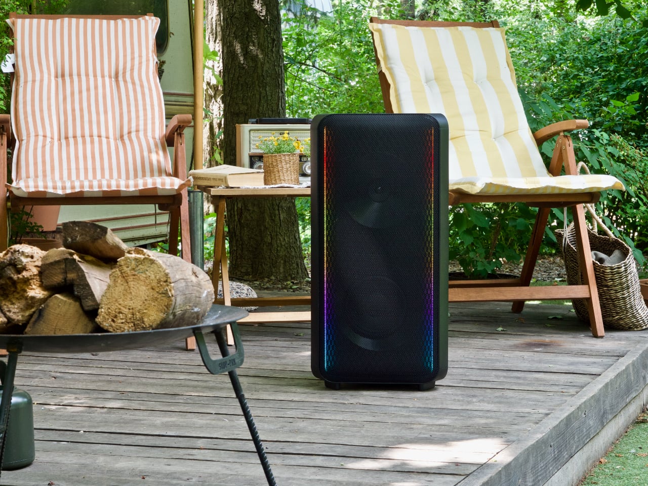 Roi de l'ambiance : Samsung Sound Tower MX-ST50B haut-parleur robuste avec batterie intégrée et rétroéclairage LED-23 Roi de l'ambiance : Samsung Sound Tower MX-ST50B haut-parleur robuste avec batterie intégrée et rétroéclairage LED-23