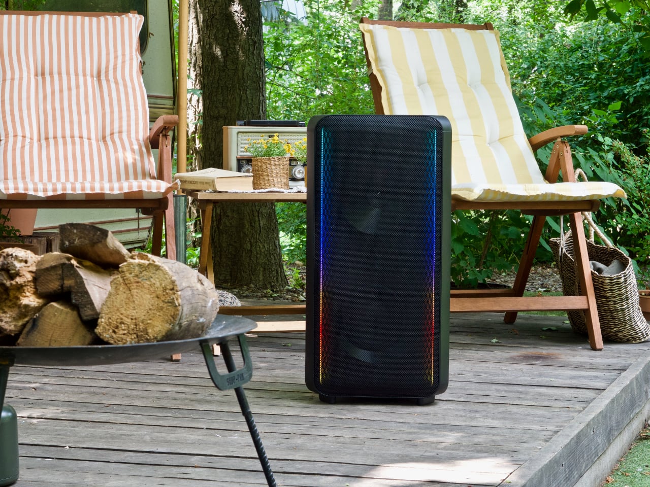 Roi de l'ambiance : Samsung Sound Tower MX-ST50B haut-parleur robuste avec batterie intégrée et rétroéclairage LED-24 Roi de l'ambiance : Samsung Sound Tower MX-ST50B haut-parleur robuste avec batterie intégrée et rétroéclairage LED-24