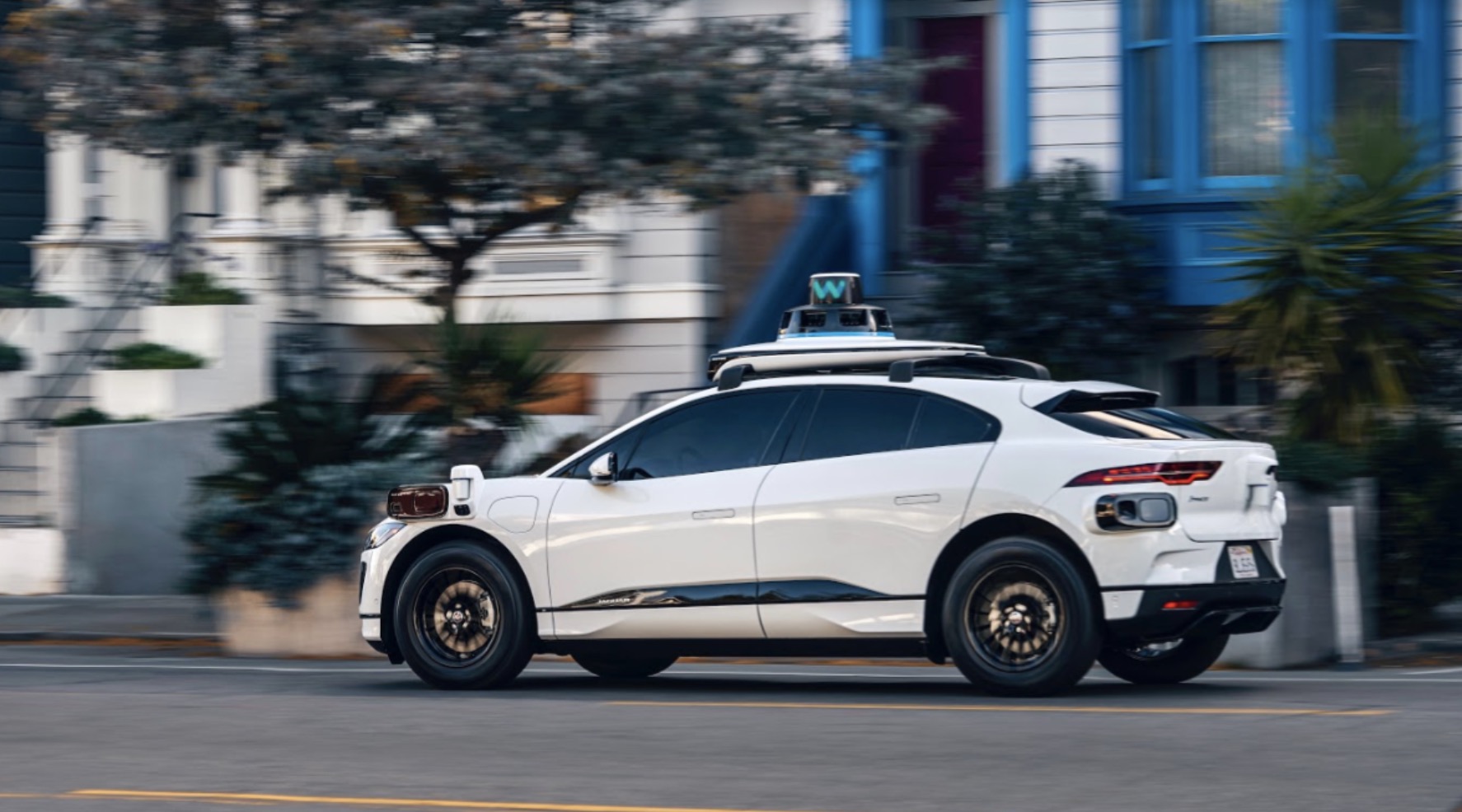 Waymo a lancé des promenades sans chauffeur pour ses employés à Austin. Waymo a lancé des promenades sans chauffeur pour ses employés à Austin.