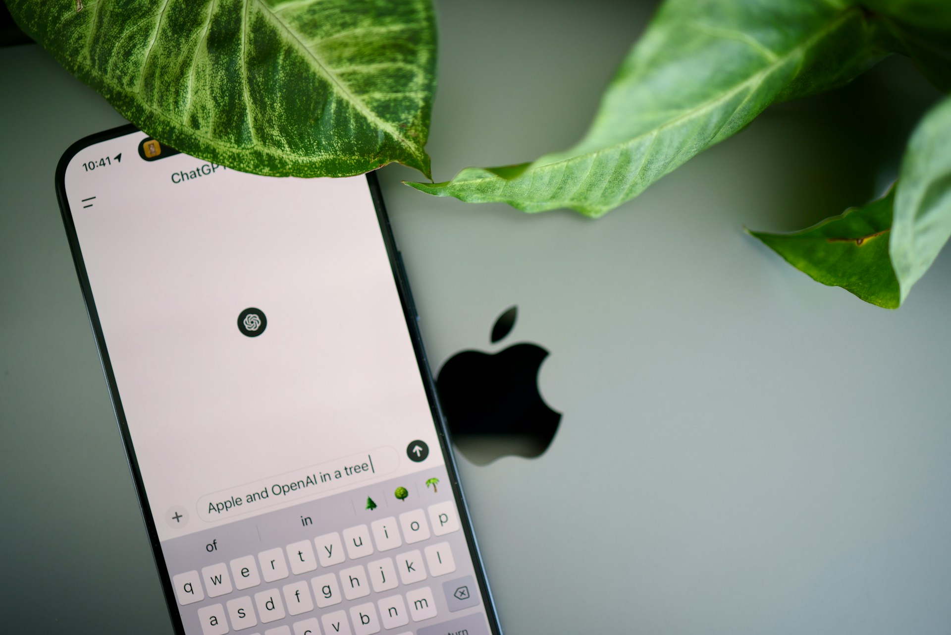 Apple et OpenAI en pourparlers pour créer un chatbot pour l'iPhone - Bloomberg Apple et OpenAI en pourparlers pour créer un chatbot pour l'iPhone - Bloomberg