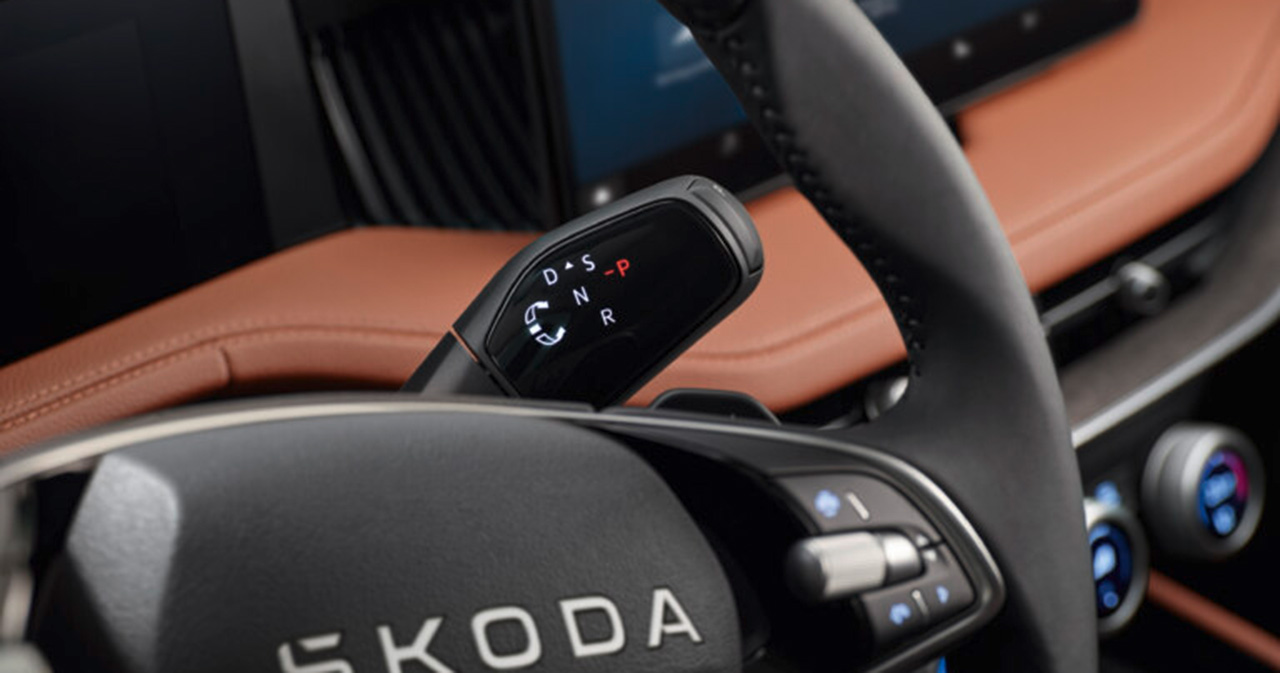 Levier de sélection de la transmission de la Škoda Superb Sélecteur de transmission de la Škoda Superb - nouveau style et nouvelle technologie