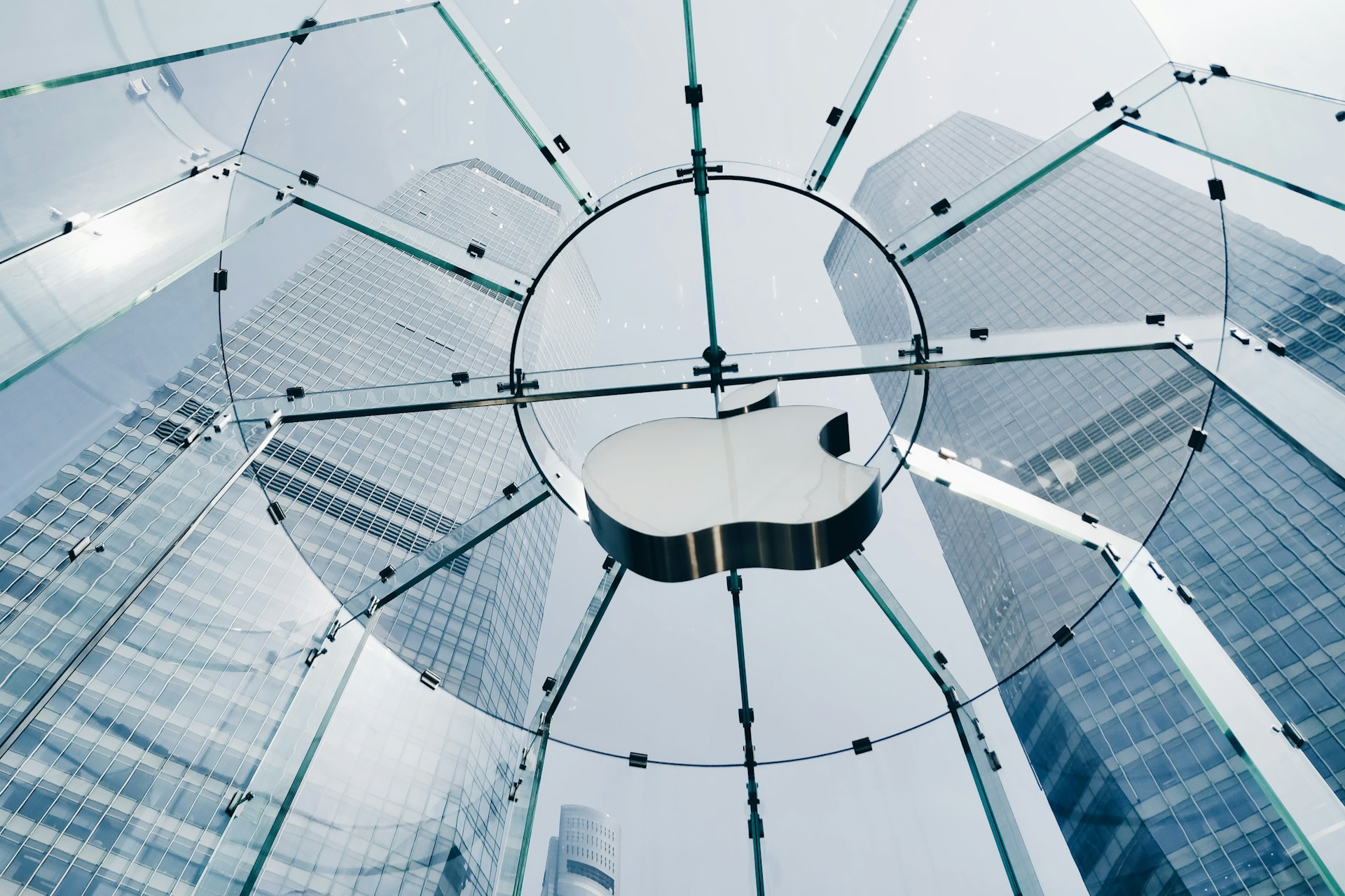 Apple signe un accord de plusieurs millions de dollars avec Shutterstock pour former des modèles d'IA Apple signe un accord de plusieurs millions de dollars avec Shutterstock pour former des modèles d'IA