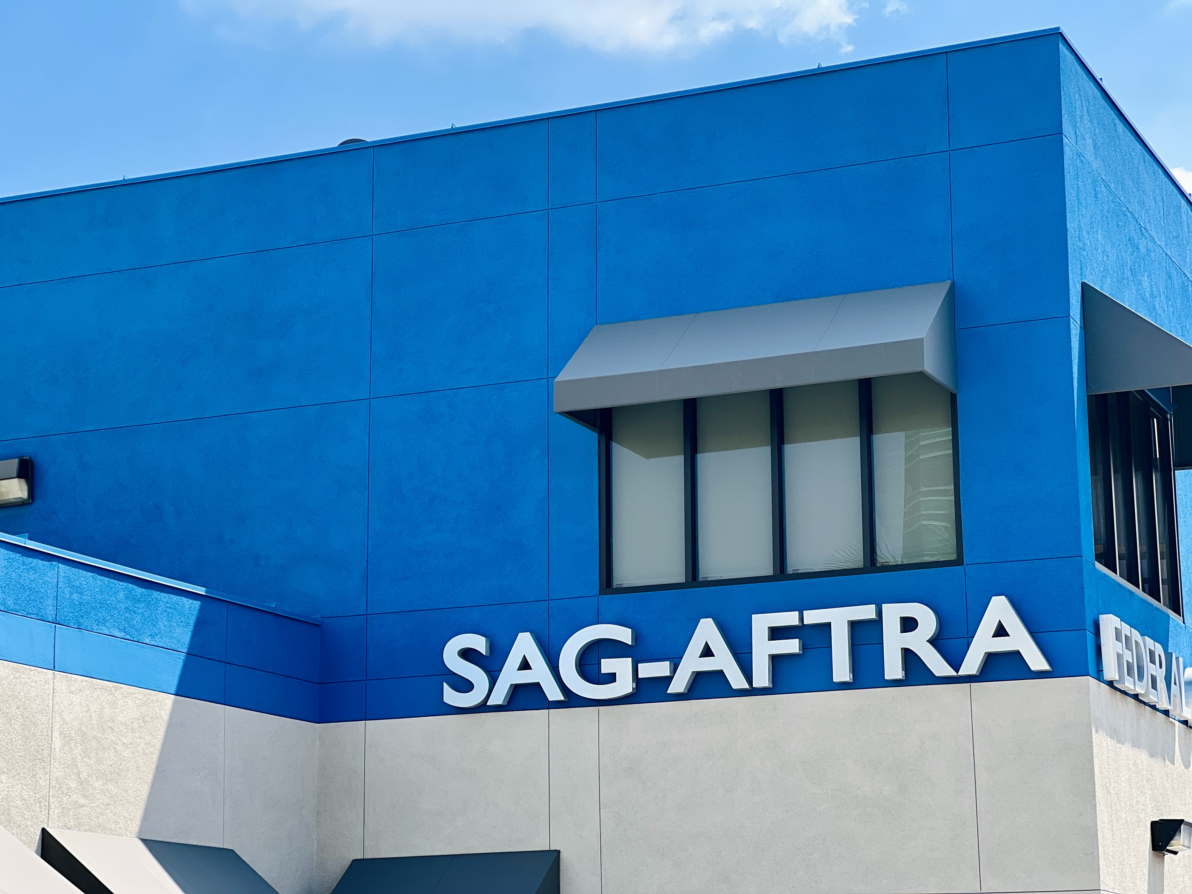 SAG-AFTRA a autorisé l'utilisation de l'intelligence artificielle pour le doublage dans les jeux vidéo en collaboration avec Replica Studios SAG-AFTRA a autorisé l'utilisation de l'intelligence artificielle pour le doublage dans les jeux vidéo en collaboration avec Replica Studios