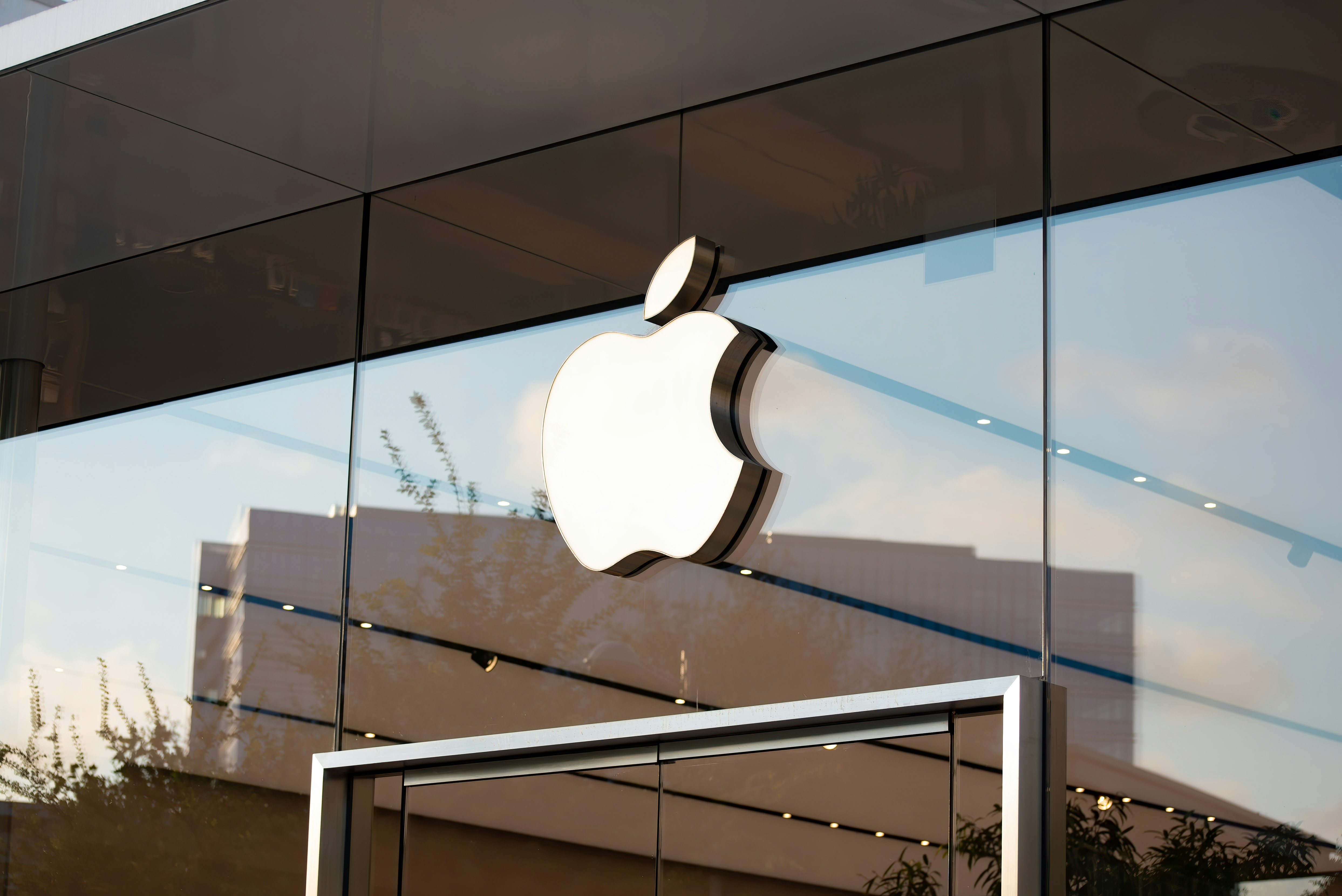 NYT : Apple veut s'associer à des éditeurs de presse pour former son intelligence artificielle NYT : Apple veut s'associer à des éditeurs de presse pour former son intelligence artificielle