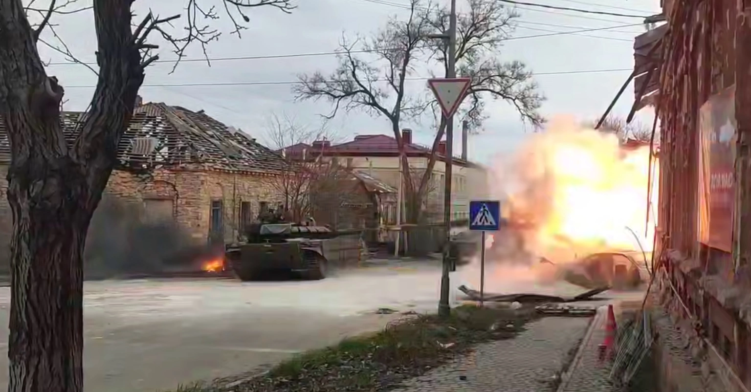 T-72B3 avec le système 'Arena-M'. Illustration: Andreï Tarasenko